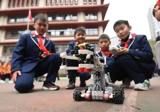 深化推进全区教师的教育才能和专业素质进步课堂教育质量 深化推进全区教师的教育才能和专业素质进步课堂教育质量