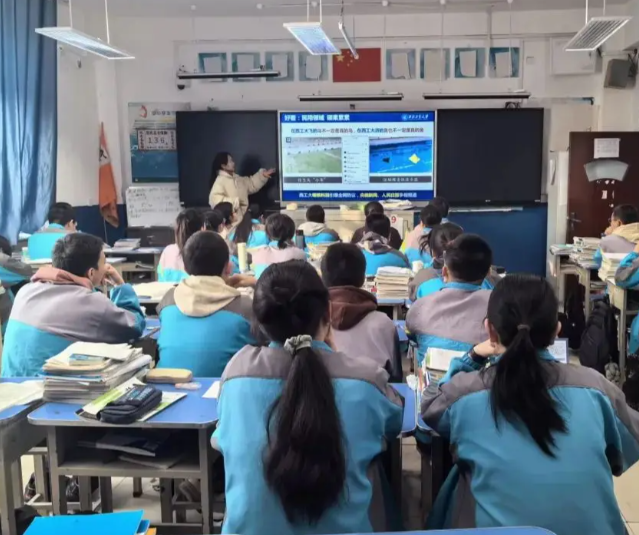 构建城乡联动的数字教育共同体整合资源建立统一的城乡数字教育平台 构建城乡联动的数字教育共同体整合资源建立统一的城乡数字教育平台